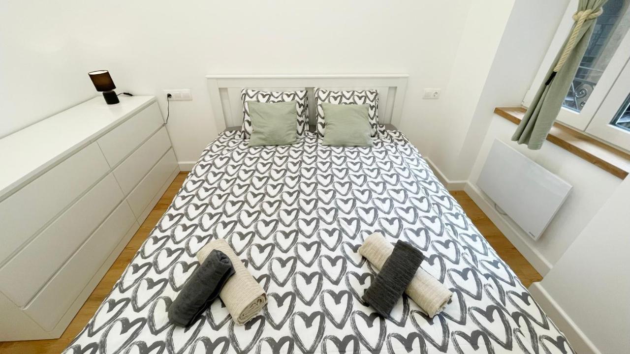 Sipsix Apartment - Modern 2 Bedroom Newly Renovated Flat With Ac In Budapest City Centre Exterior photo