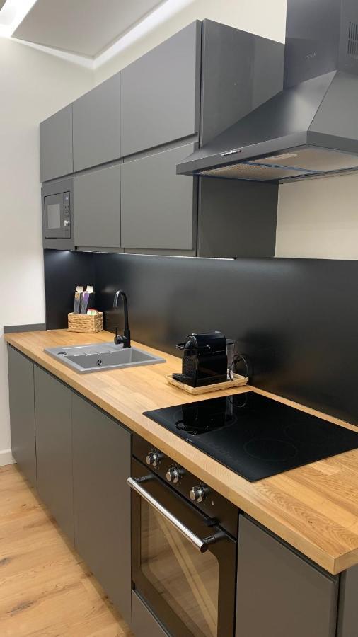 Sipsix Apartment - Modern 2 Bedroom Newly Renovated Flat With Ac In Budapest City Centre Exterior photo